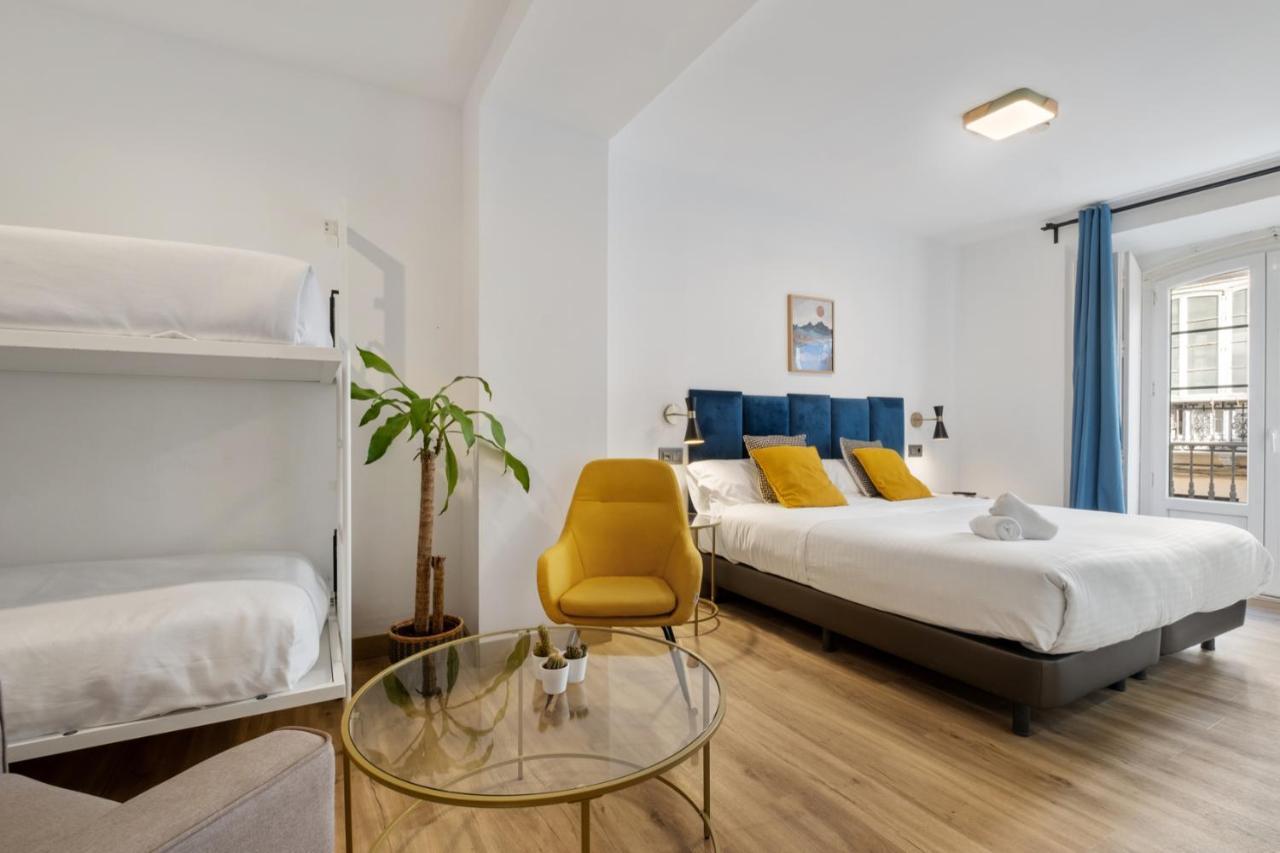 Malaga City Suites エクステリア 写真