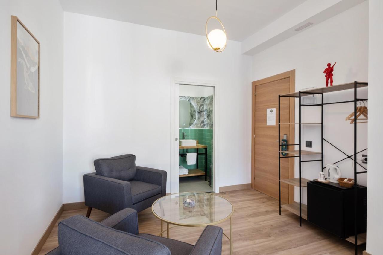 Malaga City Suites エクステリア 写真