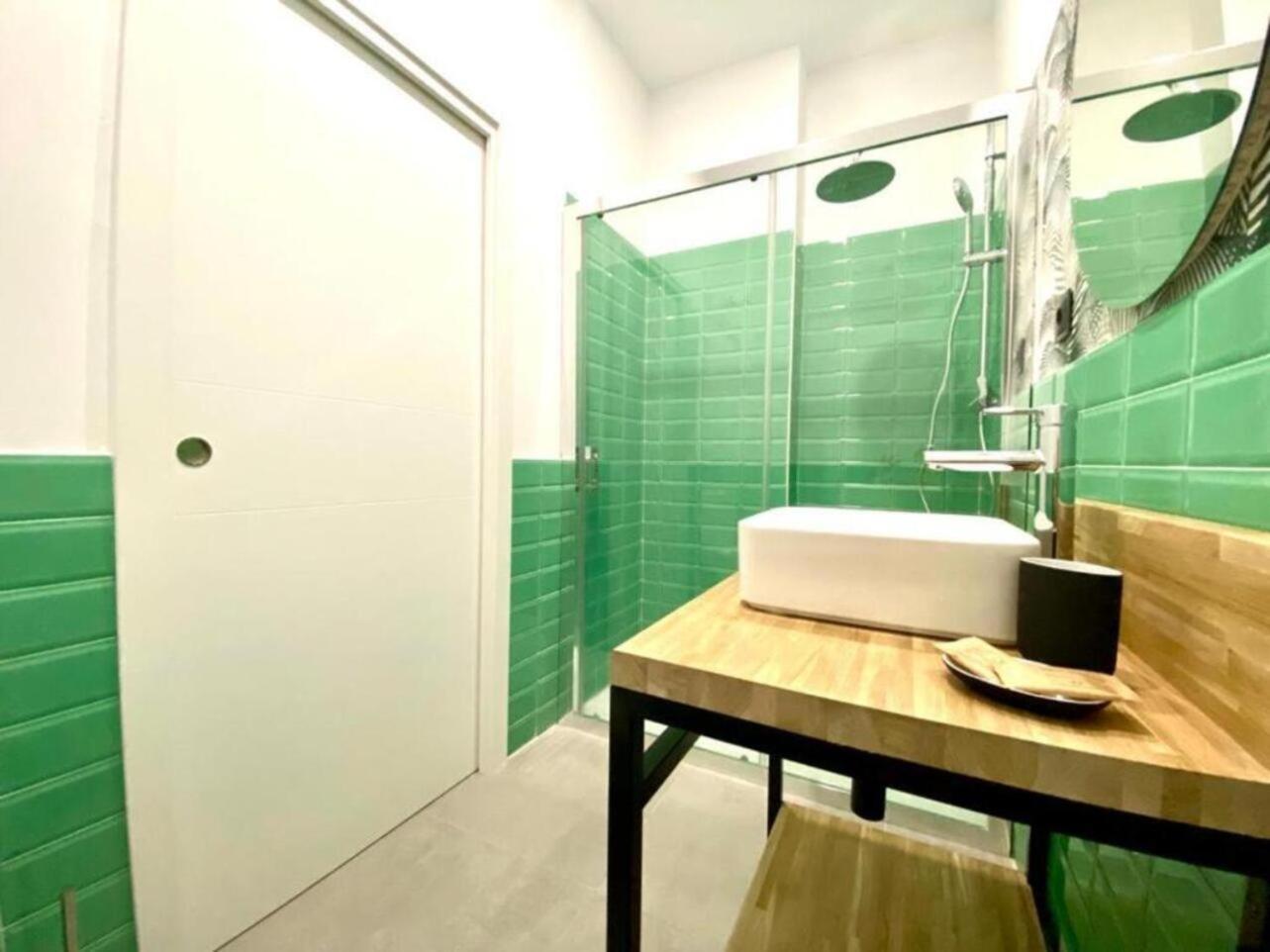 Malaga City Suites エクステリア 写真