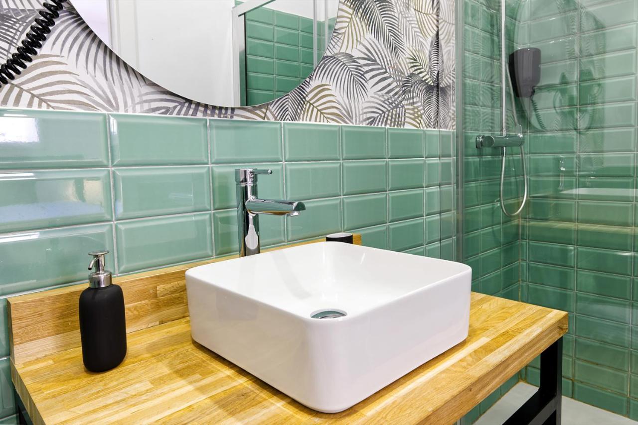 Malaga City Suites エクステリア 写真