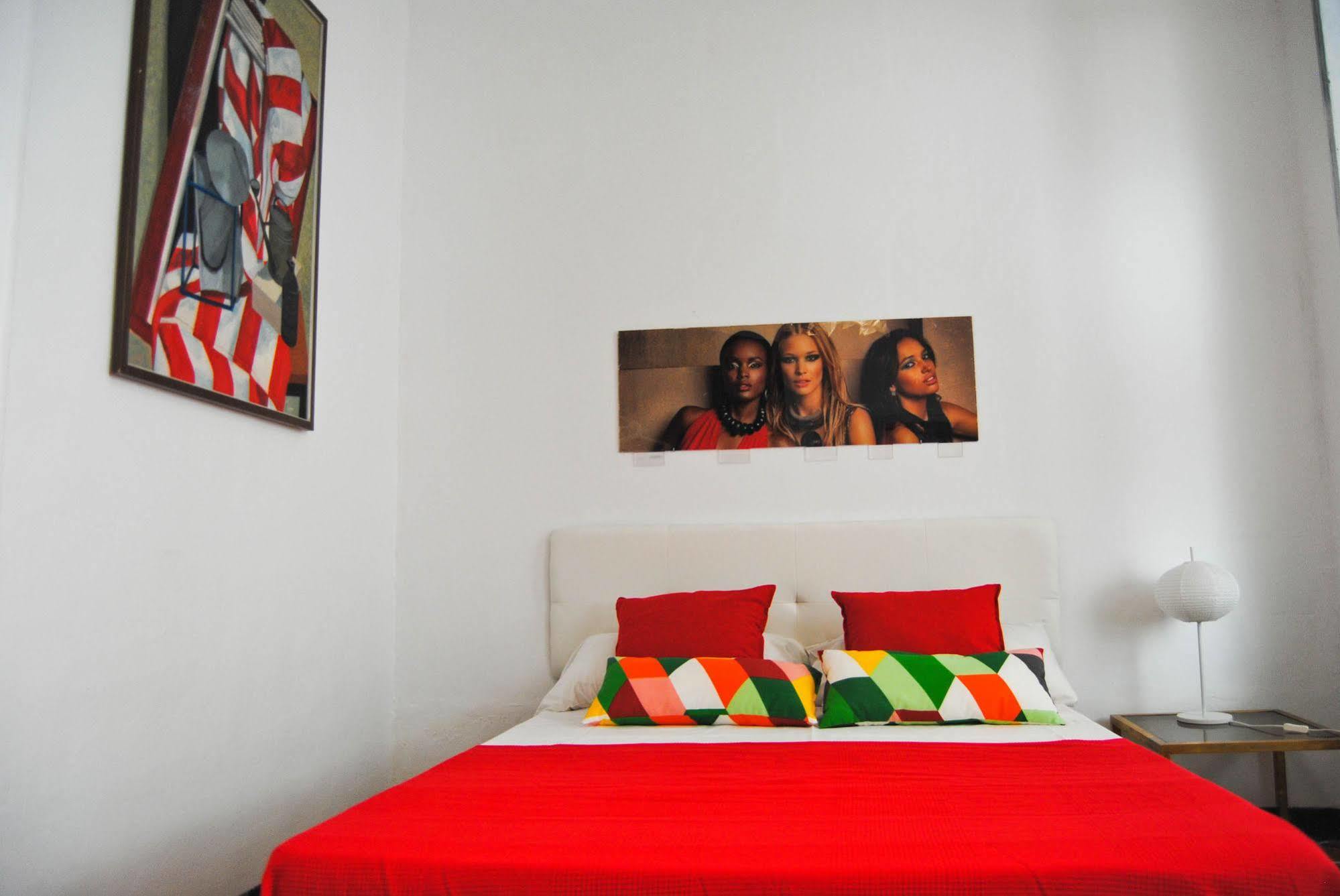Malaga City Suites エクステリア 写真